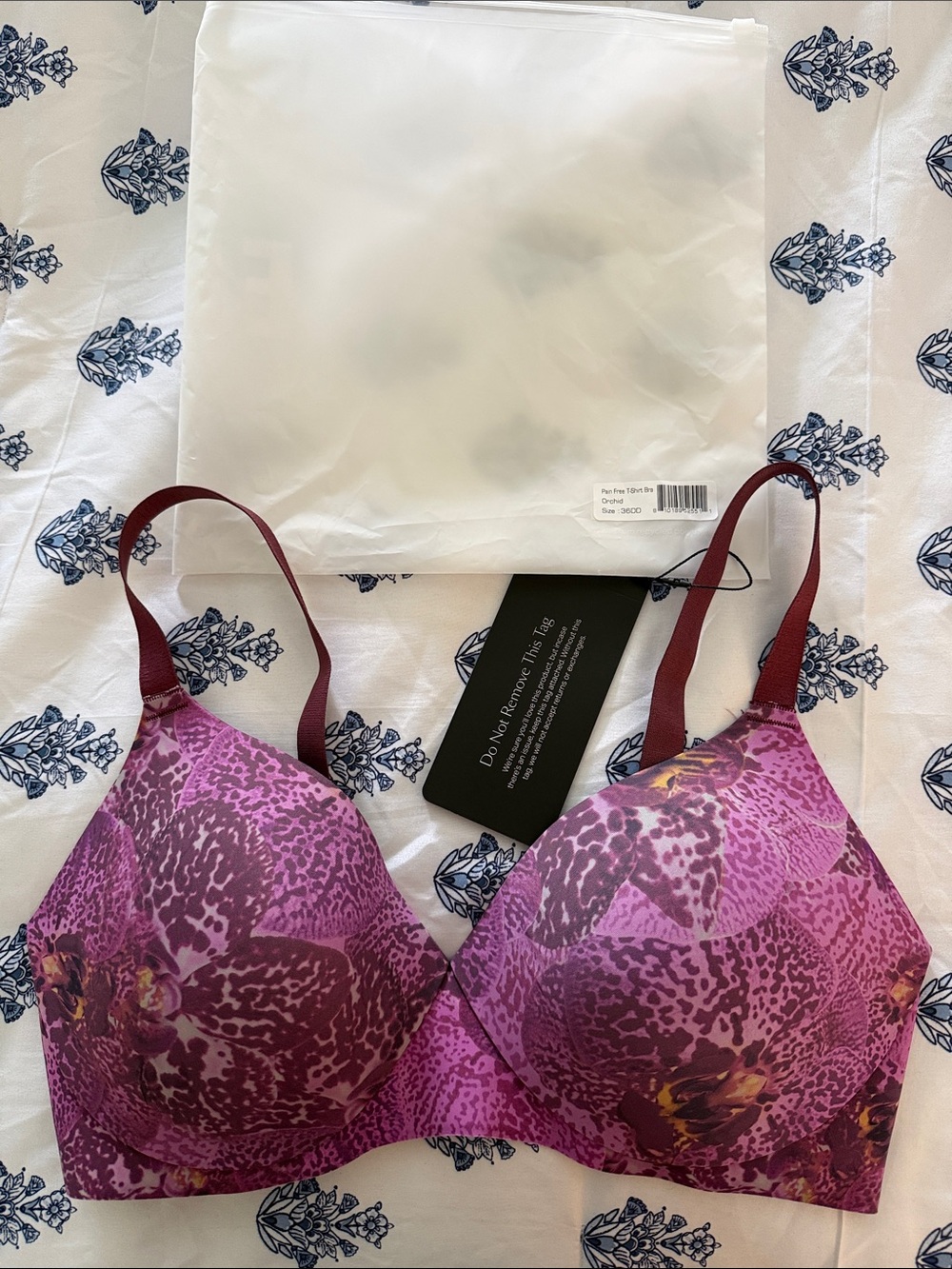 Wireless Floral-Print Seamless Bra in Purple and Burgundy